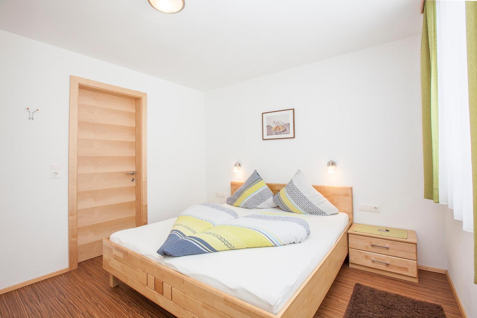Conny'S Apartments Нойштифт-им-Штубайталь Экстерьер фото